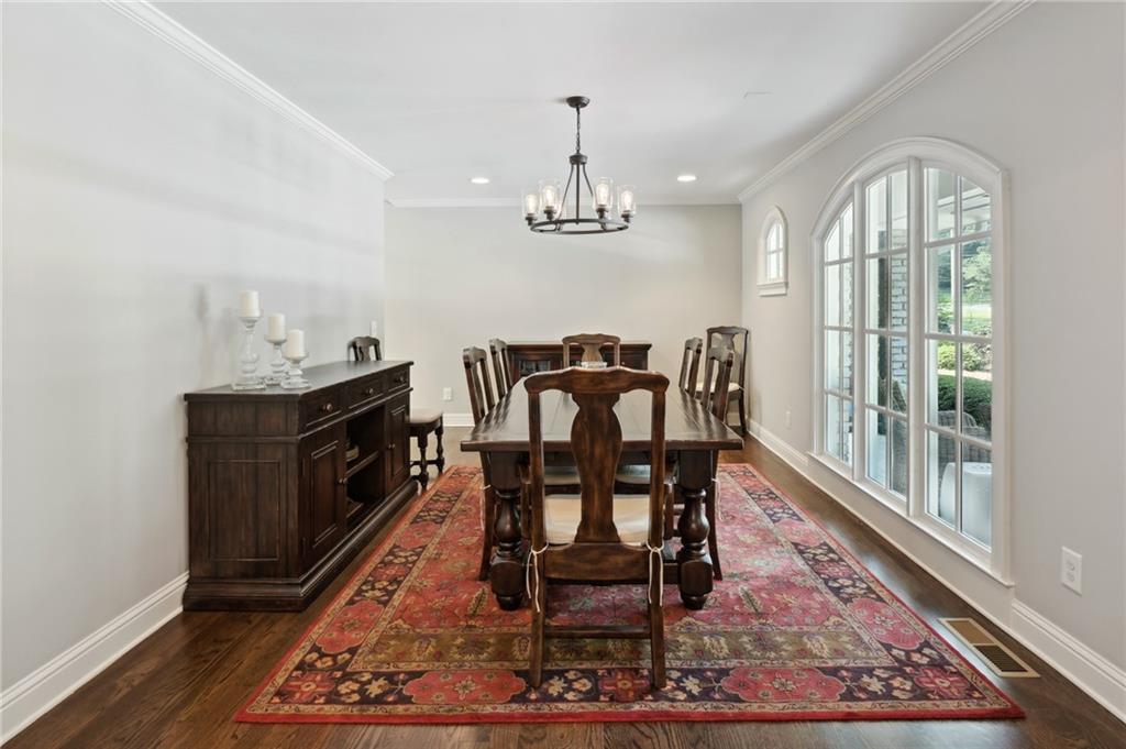 2867 Sequoyah Drive NW