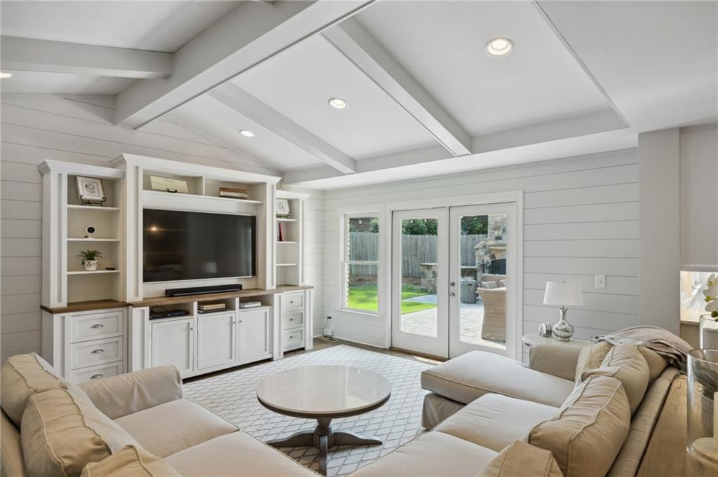 2867 Sequoyah Drive NW