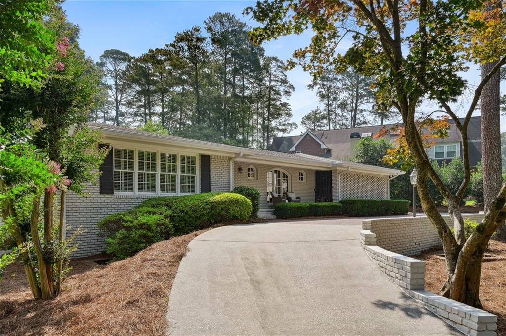 2867 Sequoyah Drive NW