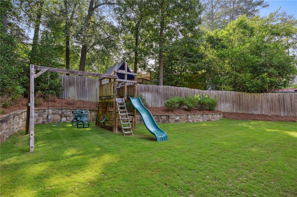 2867 Sequoyah Drive NW