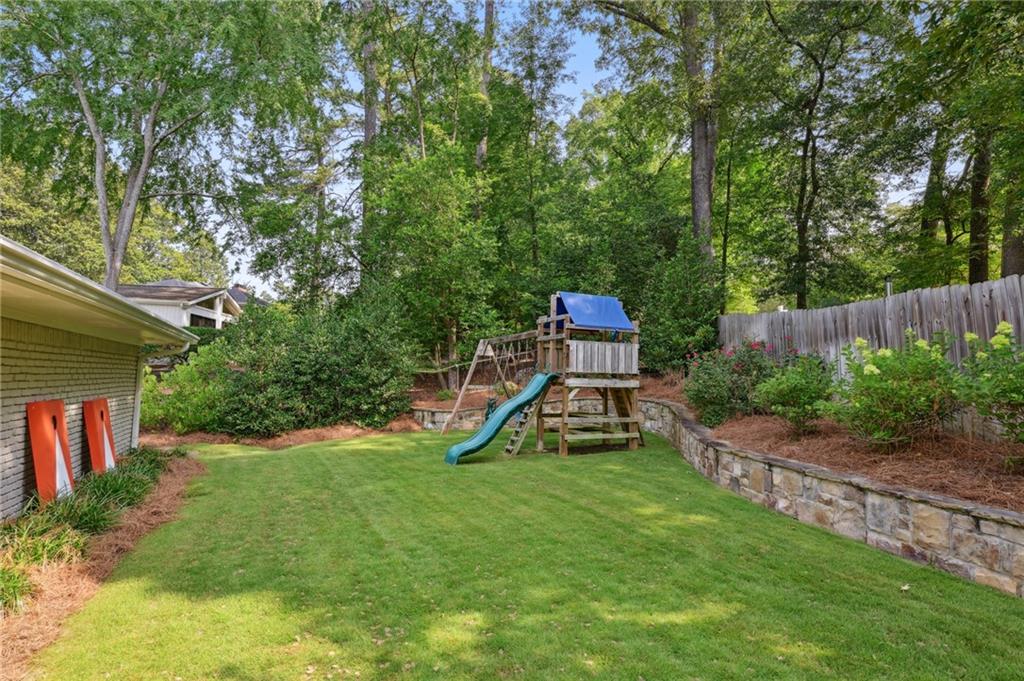 2867 Sequoyah Drive NW