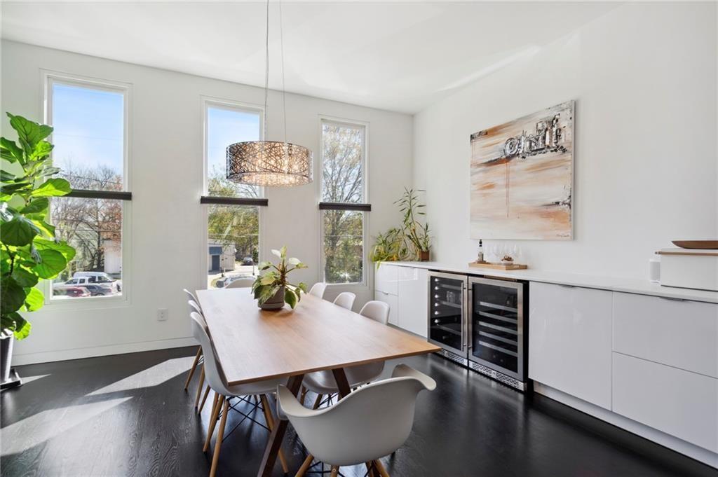 144 Sampson Street NE