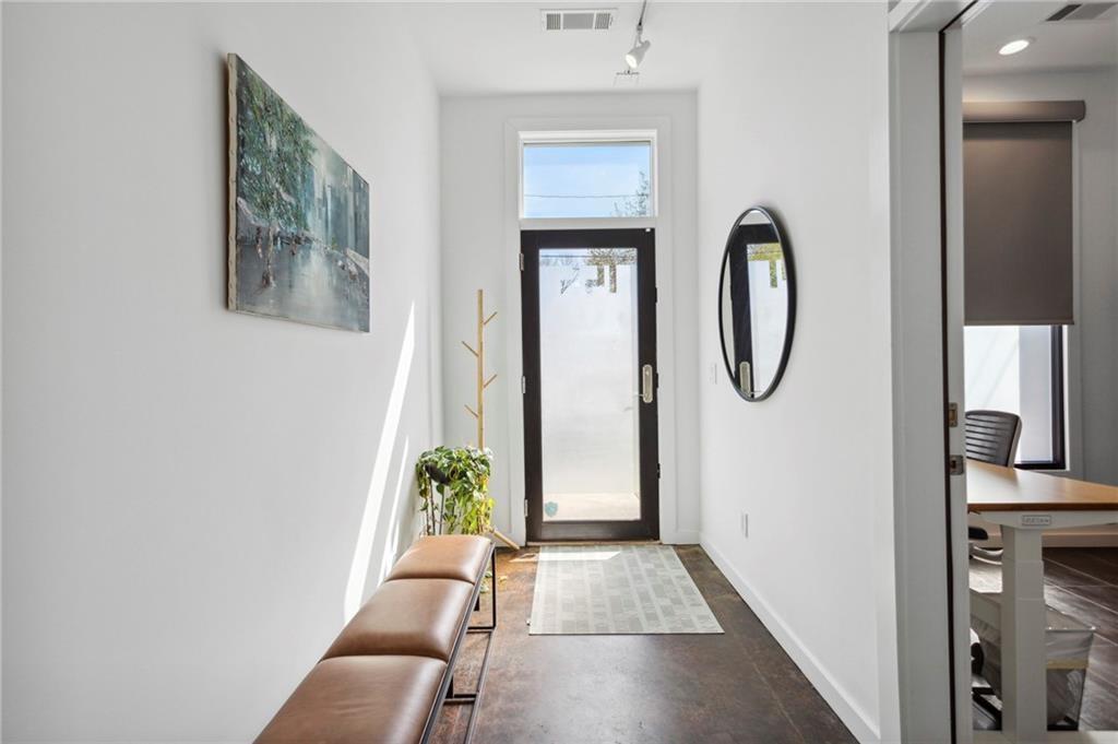 144 Sampson Street NE