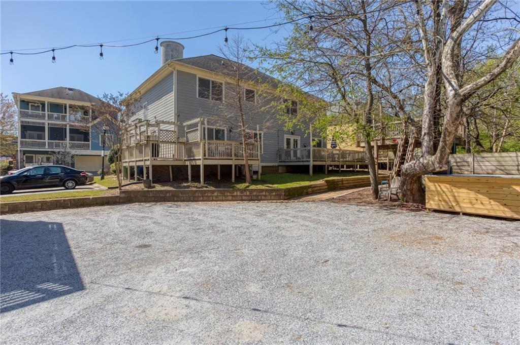 144 Sampson Street NE