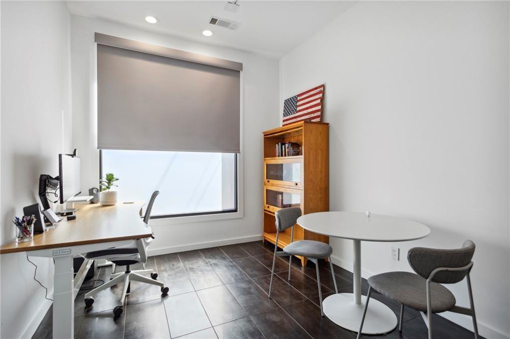 144 Sampson Street NE