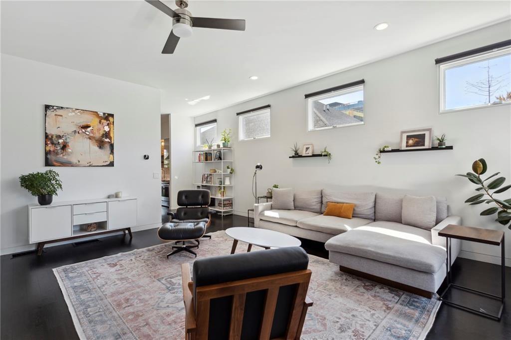 144 Sampson Street NE