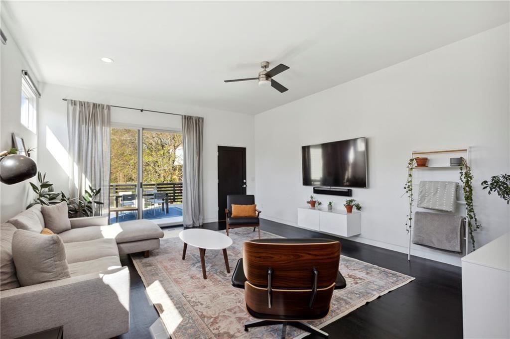 144 Sampson Street NE