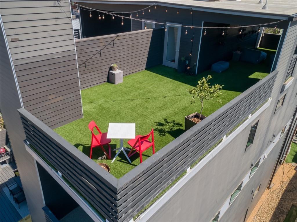 144 Sampson Street NE