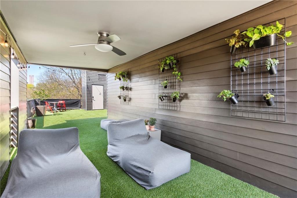 144 Sampson Street NE