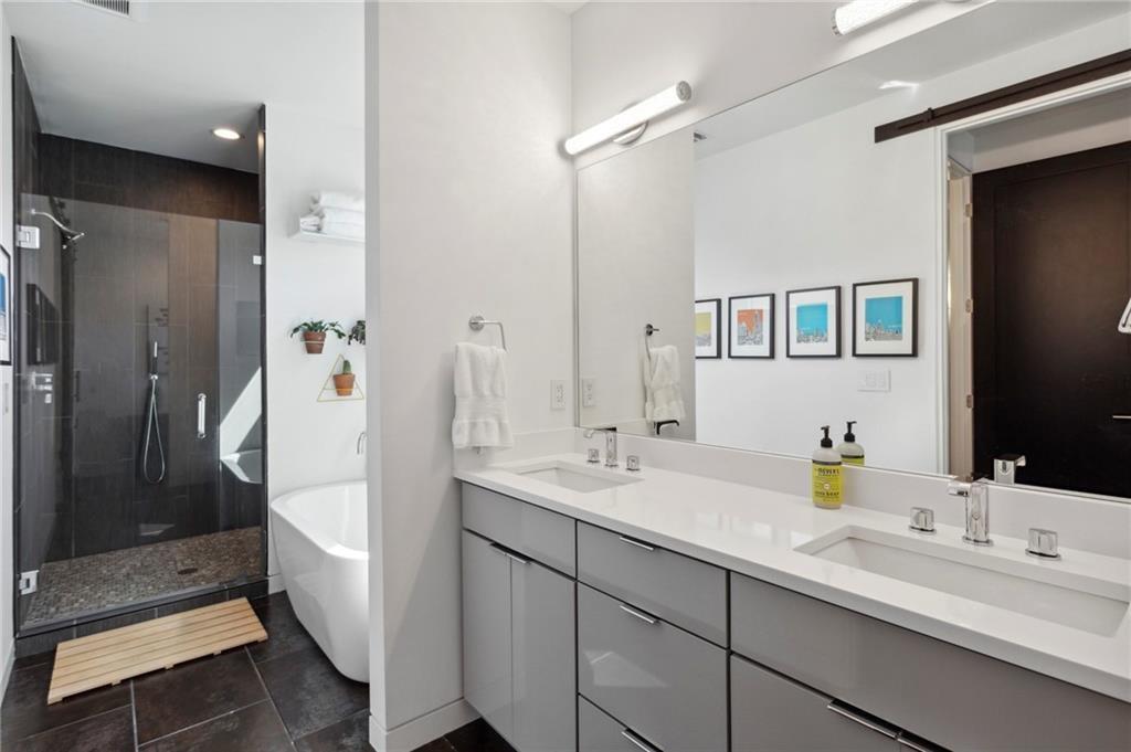 144 Sampson Street NE