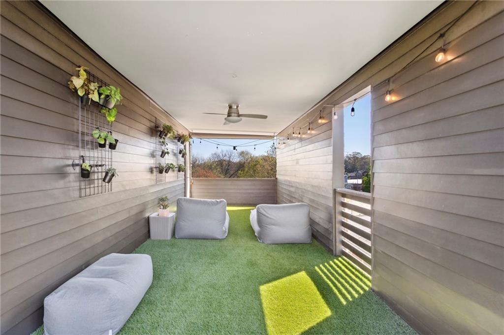 144 Sampson Street NE