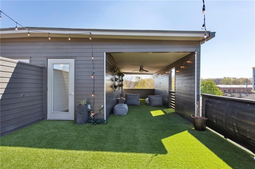 144 Sampson Street NE