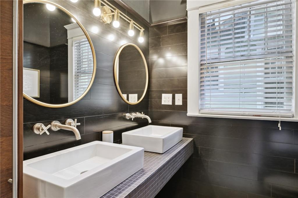 1229 McLendon Avenue NE