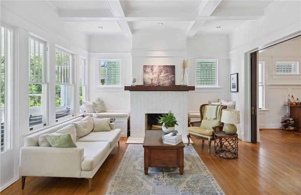 1229 McLendon Avenue NE