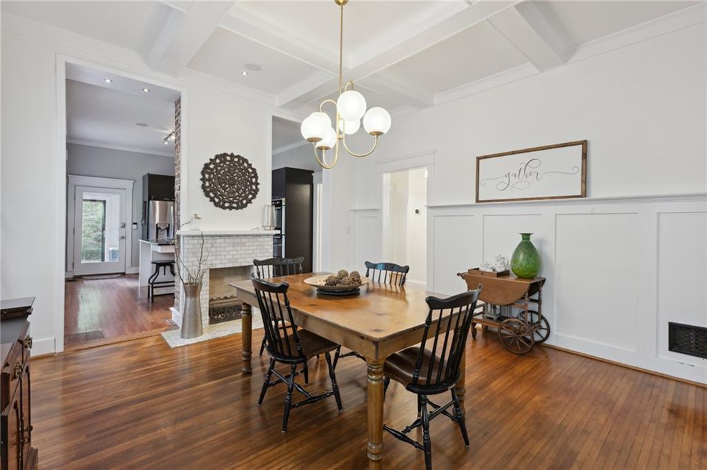 1229 McLendon Avenue NE