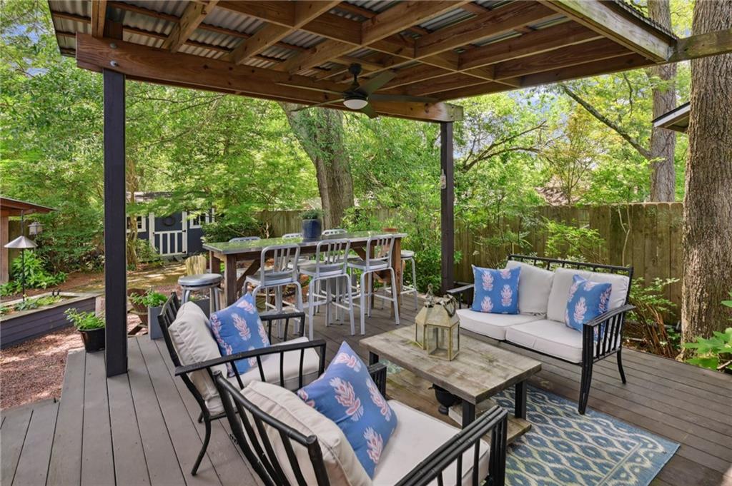 1229 McLendon Avenue NE