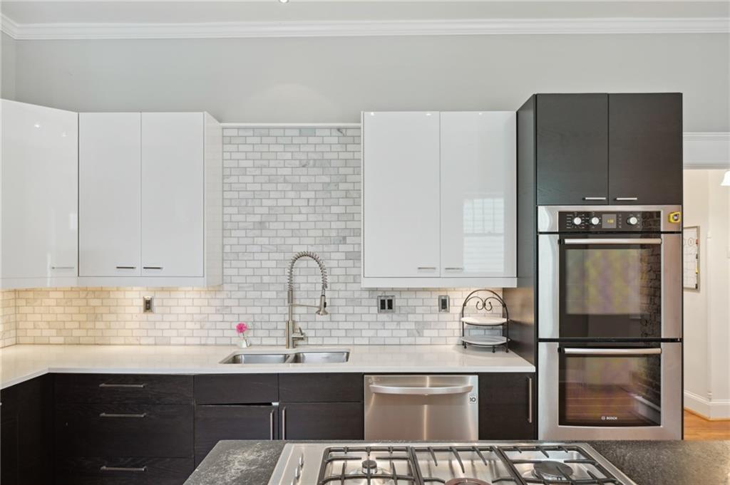 1229 McLendon Avenue NE