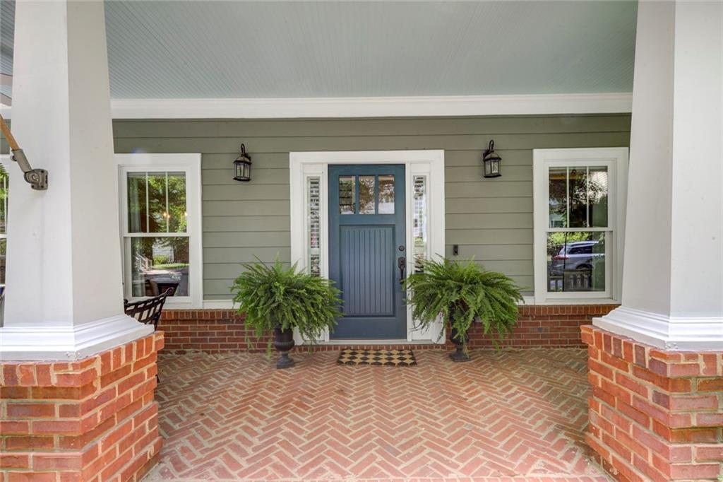 1564 Gilstrap Lane NW