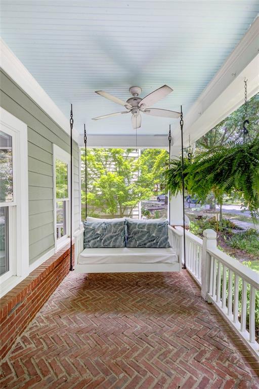 1564 Gilstrap Lane NW