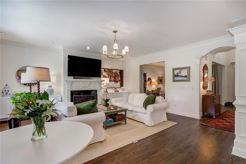 1564 Gilstrap Lane NW