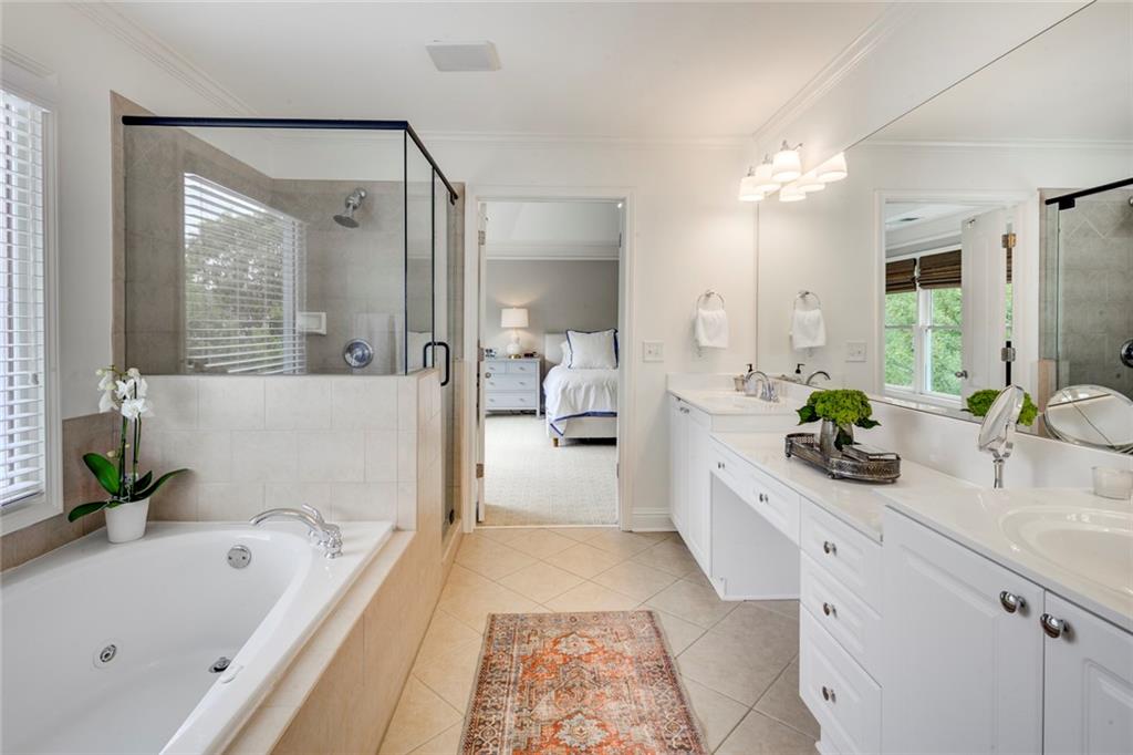 1564 Gilstrap Lane NW