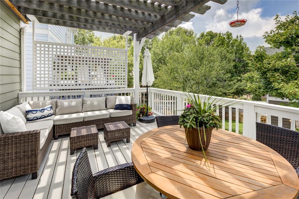 1564 Gilstrap Lane NW