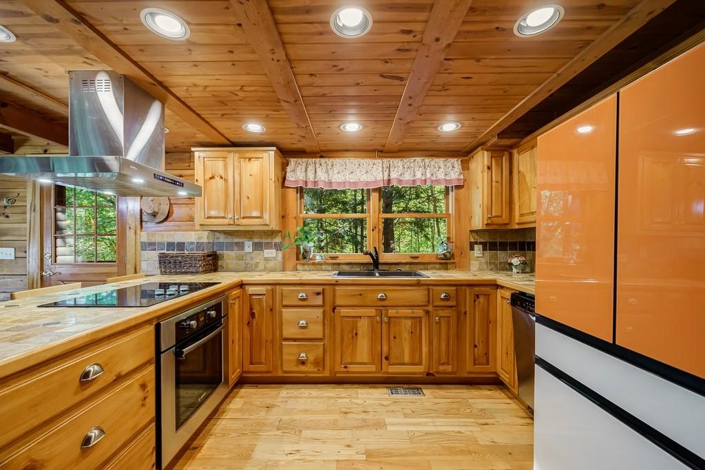 72 Shaggy Maple Lane