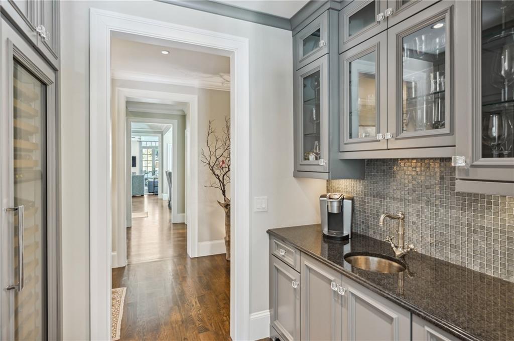 3949 Vermont Road NE