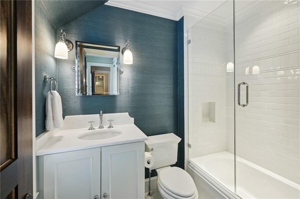 3949 Vermont Road NE