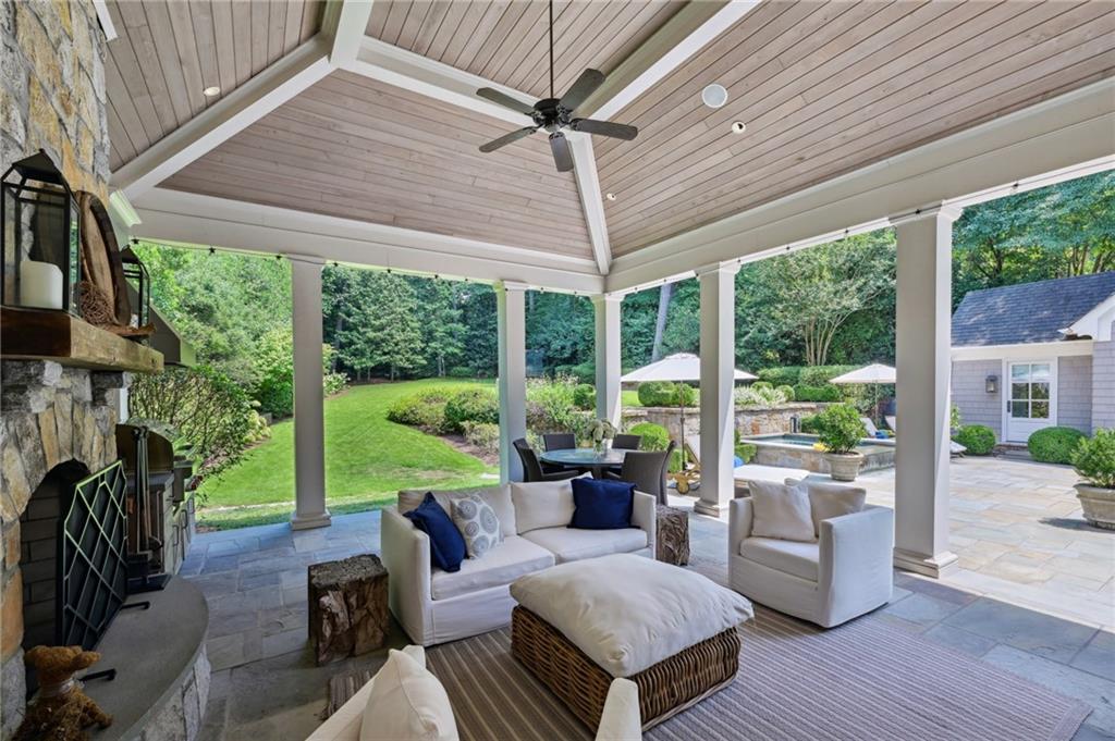 3949 Vermont Road NE