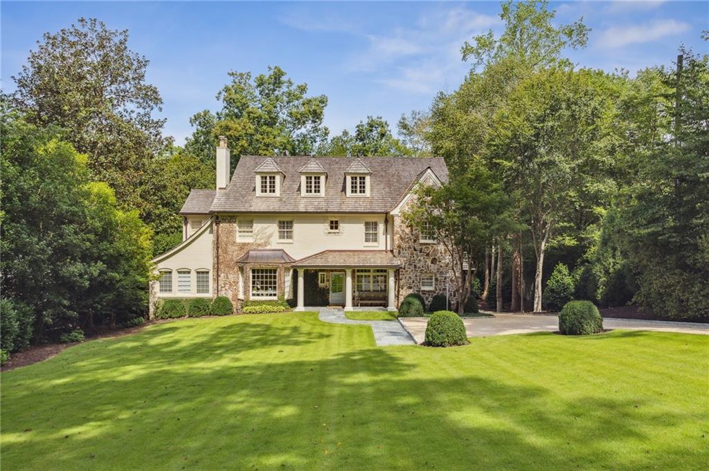 3008 Habersham Way NW