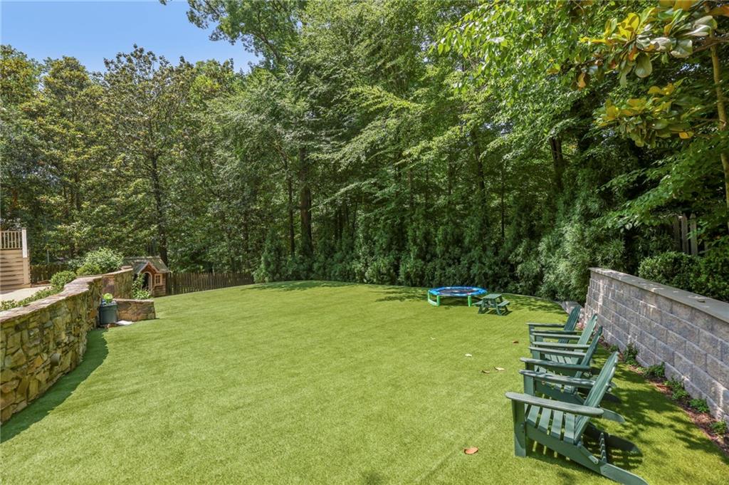 3008 Habersham Way NW