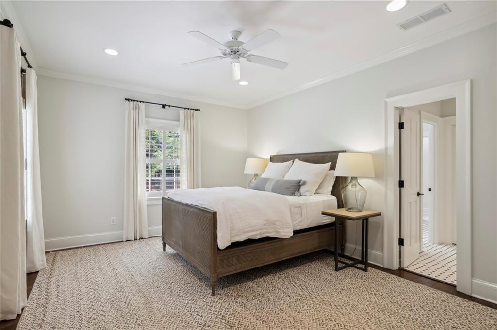 3008 Habersham Way NW