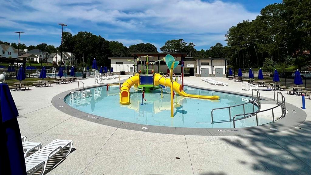 1039 Devine Circle NE