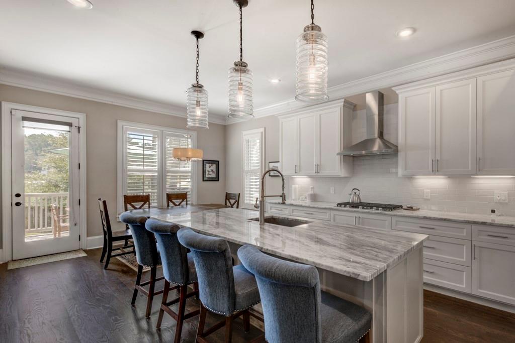 1039 Devine Circle NE