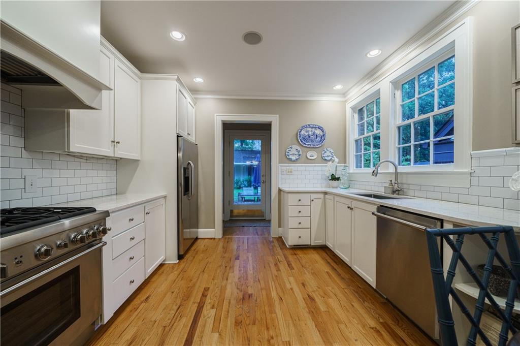 106 Huntington Road NE