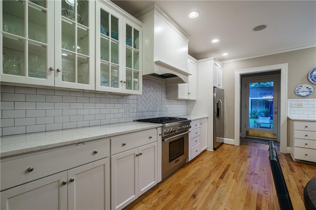 106 Huntington Road NE