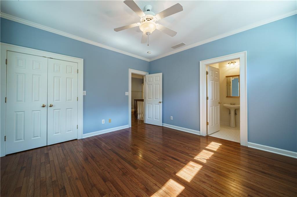 2121 Howell Mill Road NW