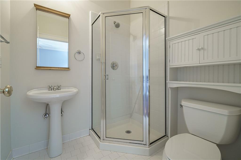 2121 Howell Mill Road NW