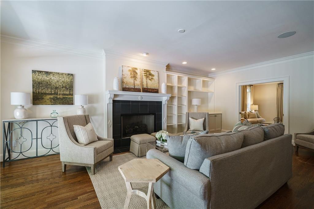 2121 Howell Mill Road NW