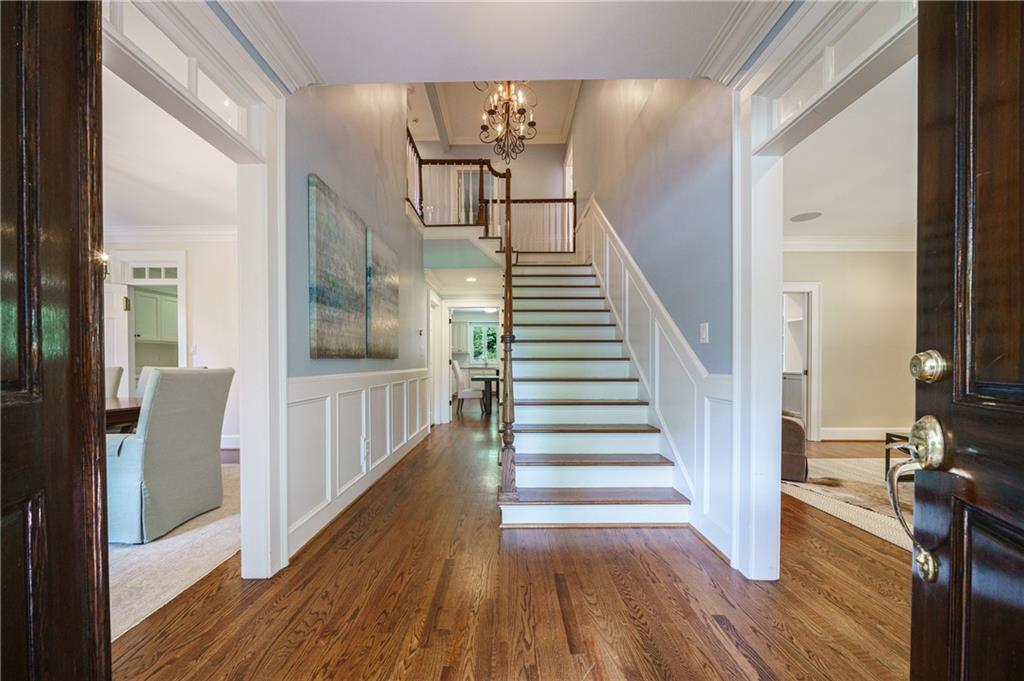 2121 Howell Mill Road NW