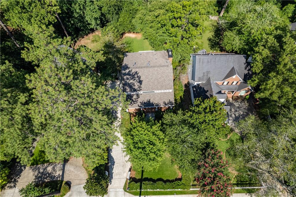 2121 Howell Mill Road NW