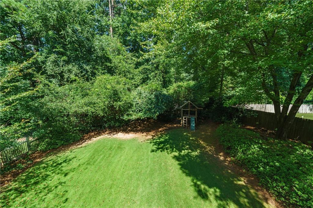 2121 Howell Mill Road NW