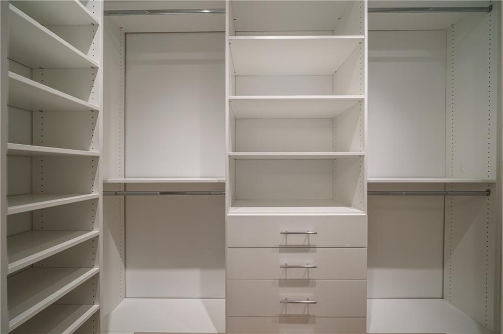 2121 Howell Mill Road NW