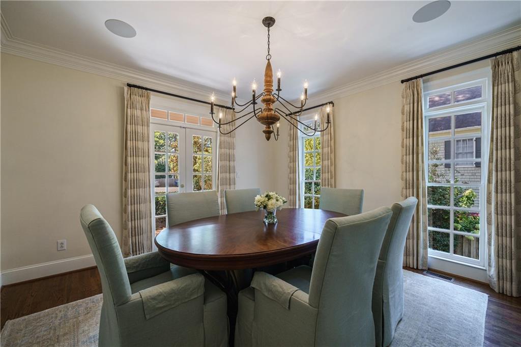 2121 Howell Mill Road NW