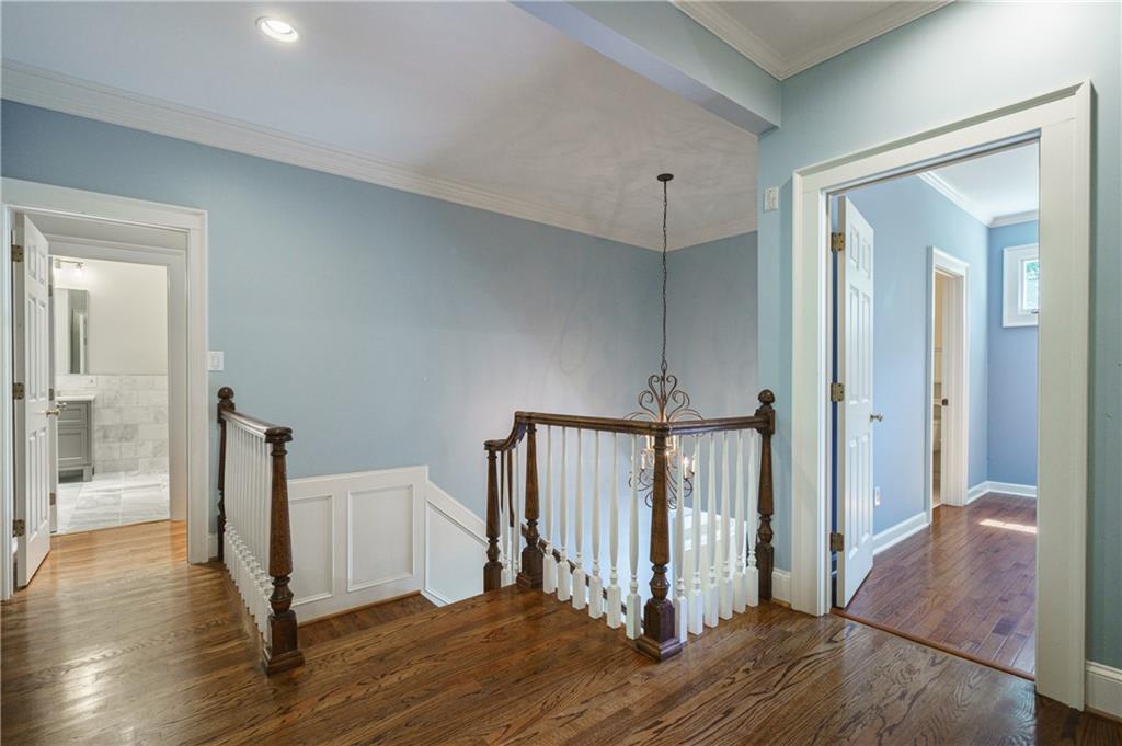 2121 Howell Mill Road NW