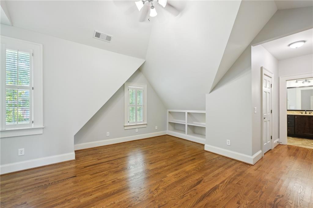 3553 Kingsboro Road NE