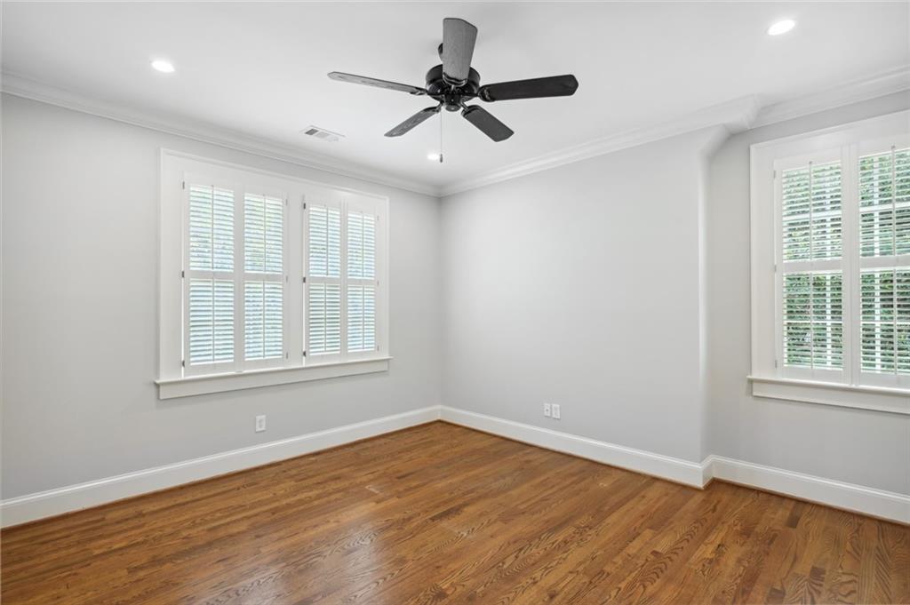 3553 Kingsboro Road NE