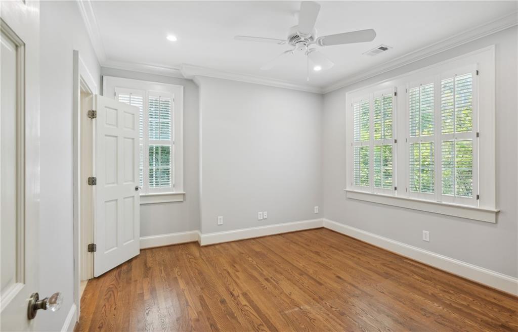 3553 Kingsboro Road NE