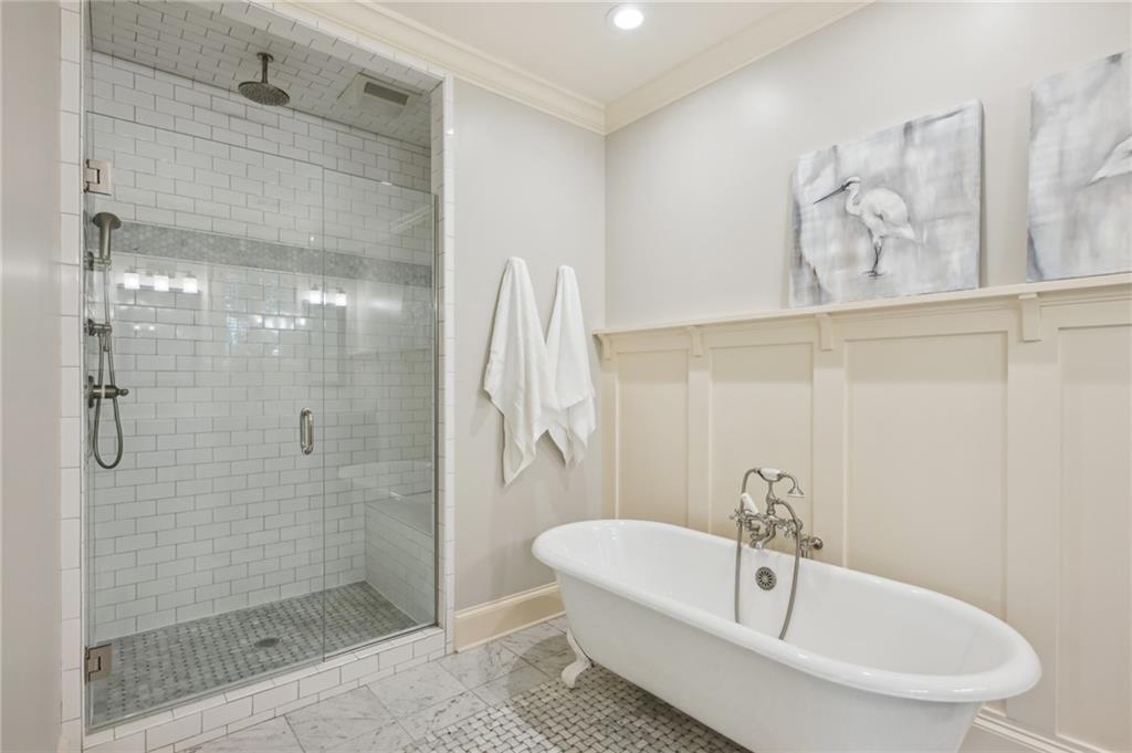 3553 Kingsboro Road NE